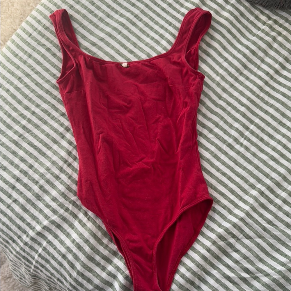 Ratboi Vibrant Red Top